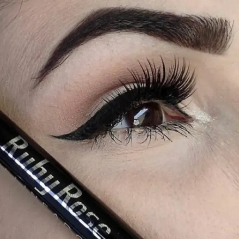 Black eyeliner - Delineador®